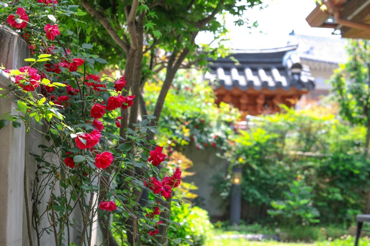 Haengok Guesthouse Jeonju Bagian luar foto