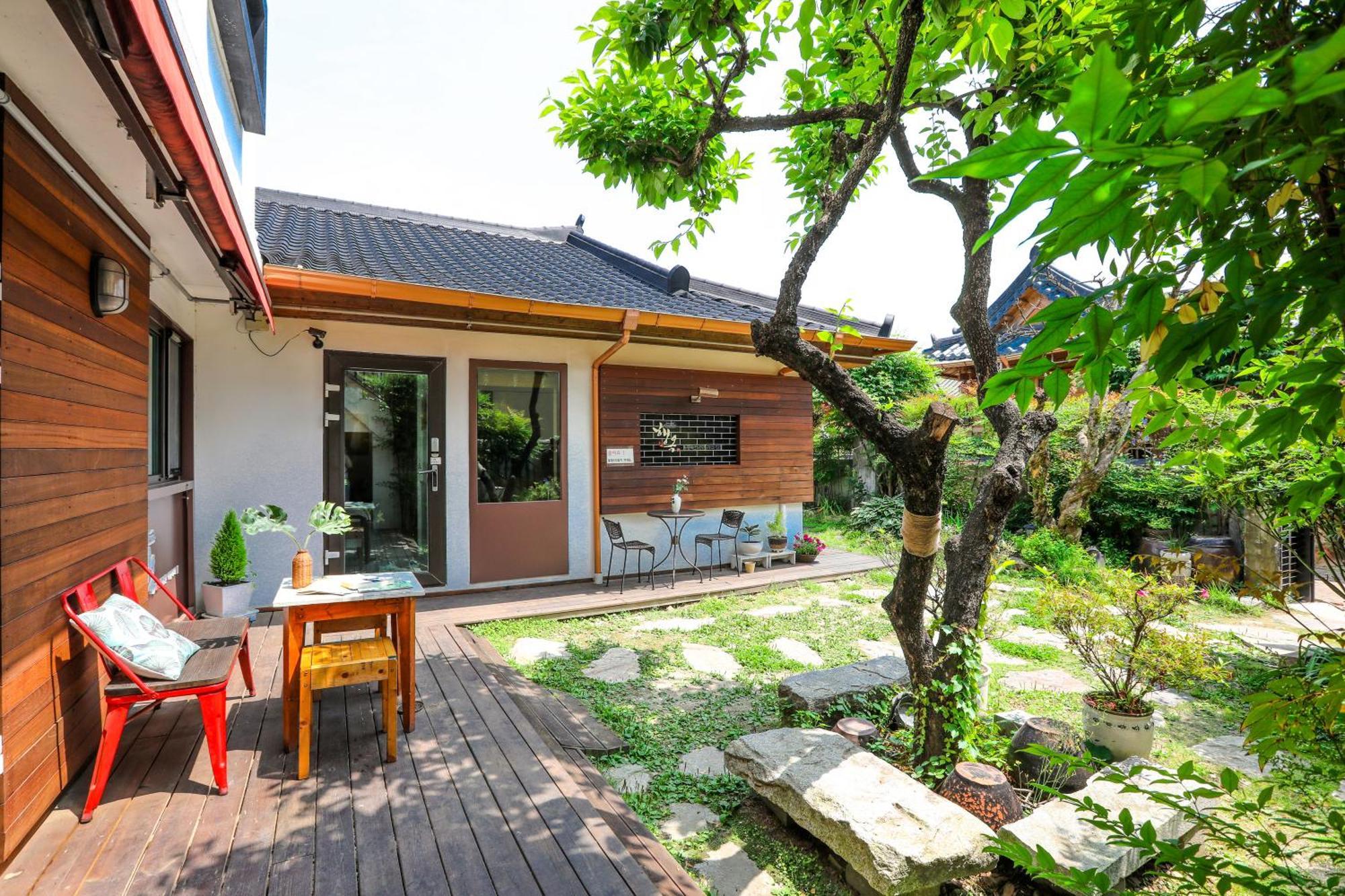 Haengok Guesthouse Jeonju Bagian luar foto